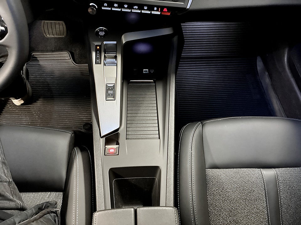 Bild på Peugeot 308 sw Allure Hybrid 145hk Aut B-KAMERA CARPLAY