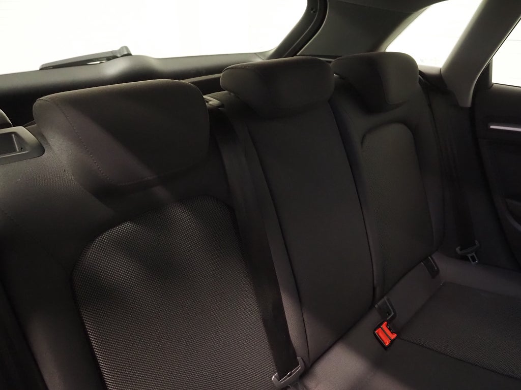 Audi A3 Sportback 1.0 TFSI 115hk P-Sensorer Farthållare 2017