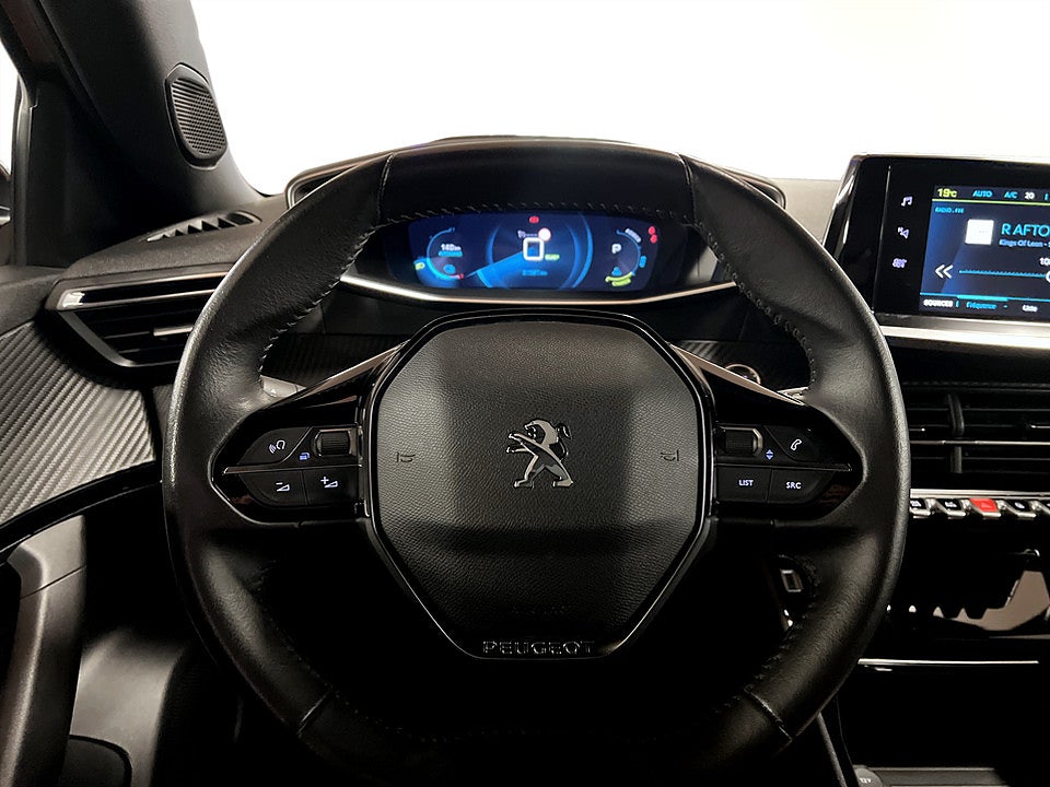Bild på Peugeot E-2008 Allure Pack 50kWh 136hk Aut CARPLAY BACKSENSORER