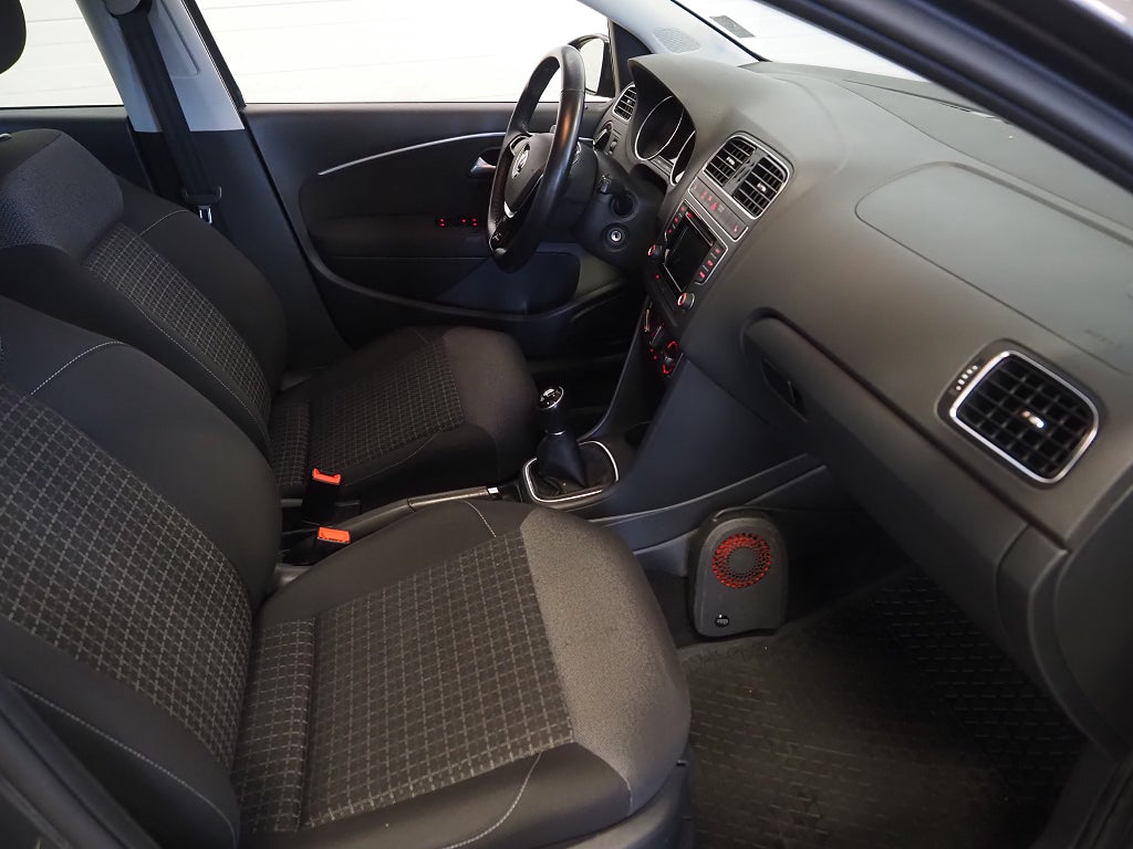 Volkswagen Polo 1.2 TSI 90hk Motorvärmare Låga mil! 2017