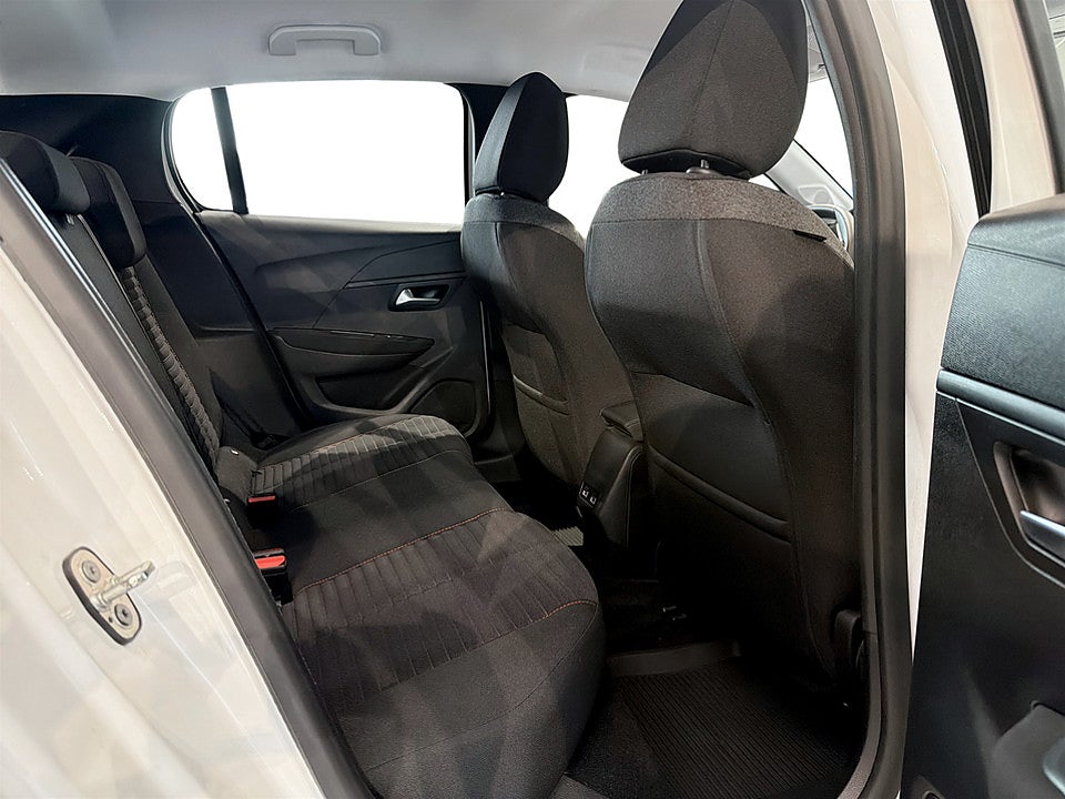 Bild på Peugeot E-208 Active Pack 50kWh 136hk Aut CARPLAY P-SENSORER BAK