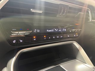 SUV Mazda CX-60 14 av 20