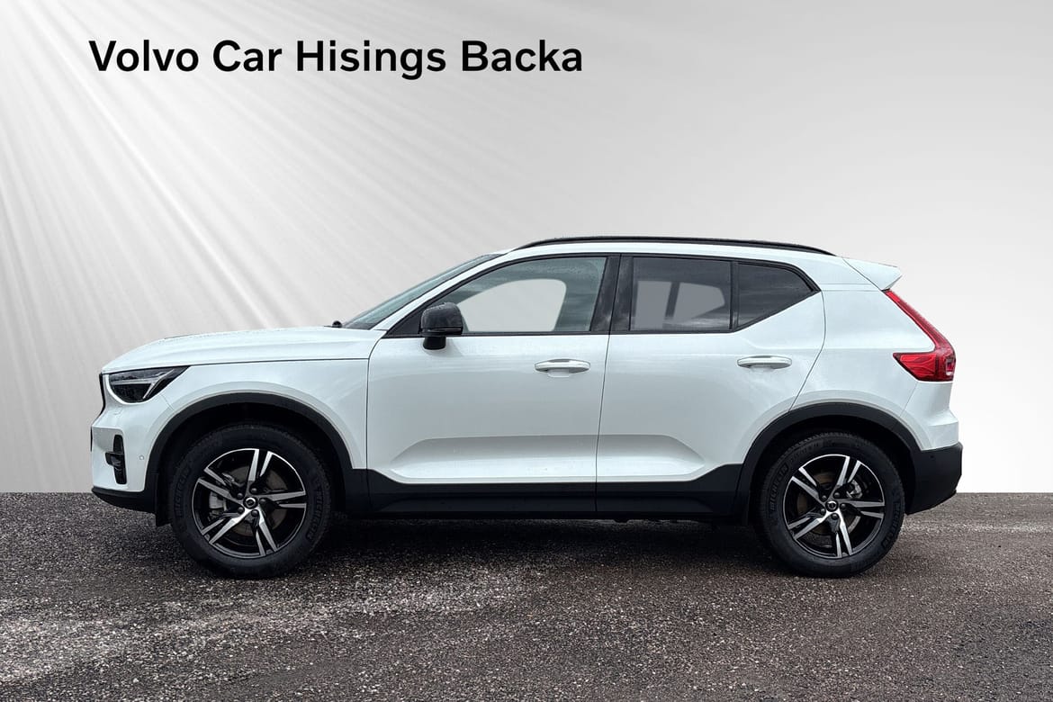 Volvo XC40 B3 FWD Bensin Plus Dark 2026, bild 4/43