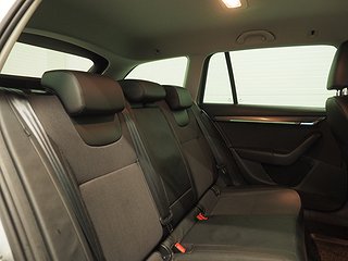 Kombi Skoda Octavia 9 av 19