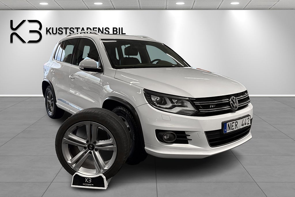 Volkswagen Tiguan 2.0 TDI 4Motion R-line Pano Kamera Värmare Drag Skinn
