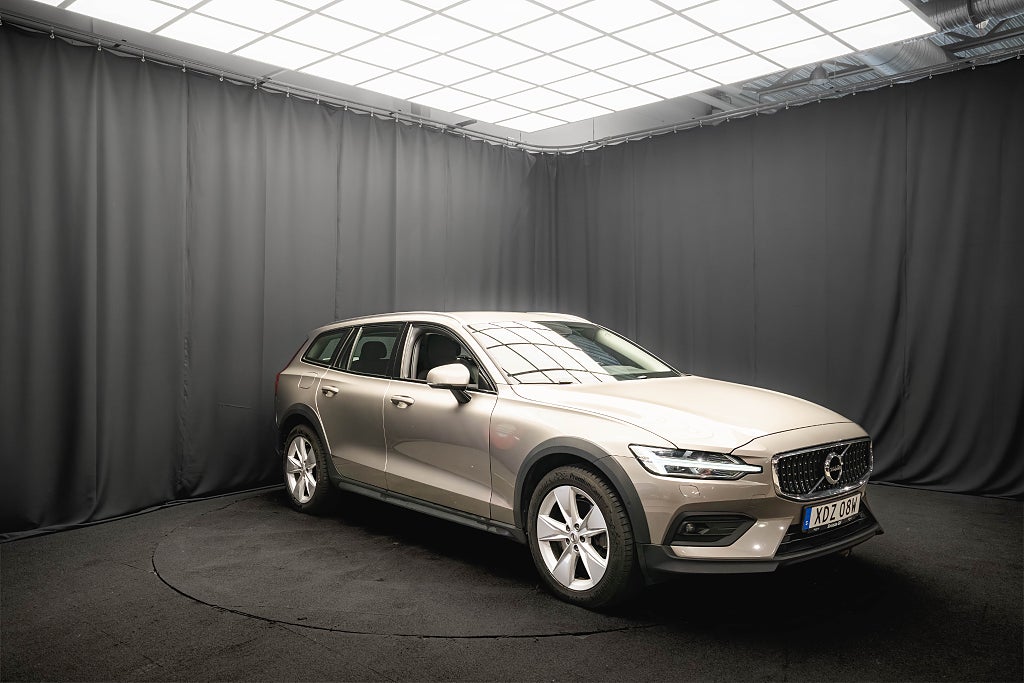 Volvo V60 Cross Country D4 AWD DRAG KAMERA D-VÄRM M&K BLIS CARPLAY