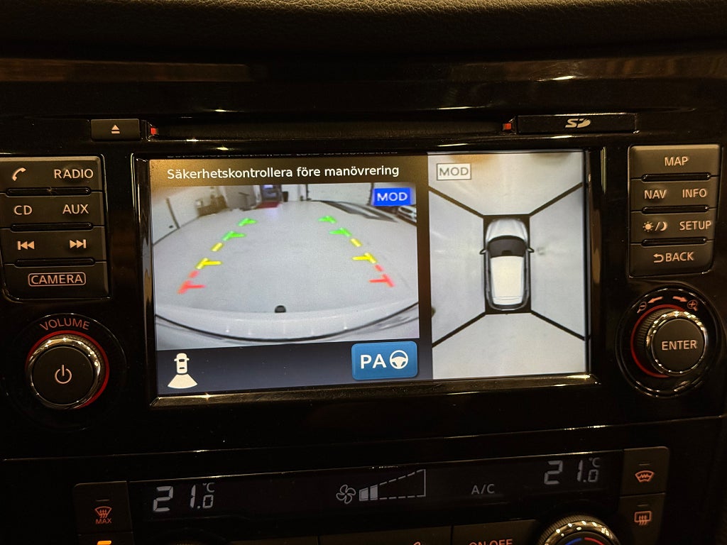 Nissan Qashqai 1.6 DIG-T Tekna Panorama 360* kamera drag 1 Ägare - miniatyr 19