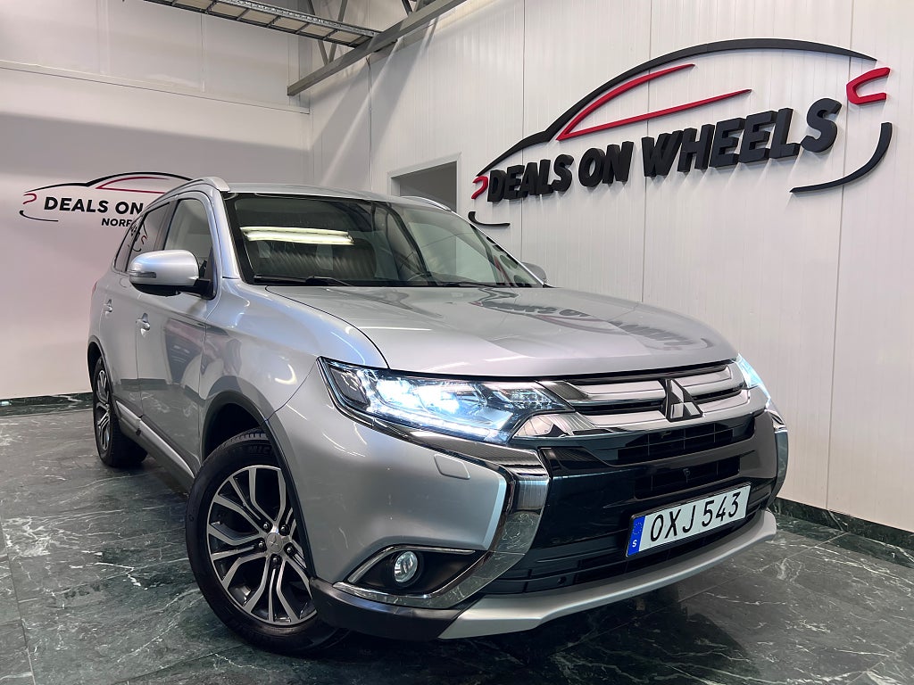 Mitsubishi Outlander 2.0 4WD CVT Business B-Kamera 7-sits 
