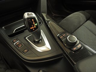 Kombi BMW 320 20 av 22