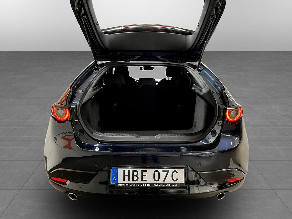 Bild på Mazda 3 Sky 2.0 150hk Aut - B-KAMERA, EN ÄGARE