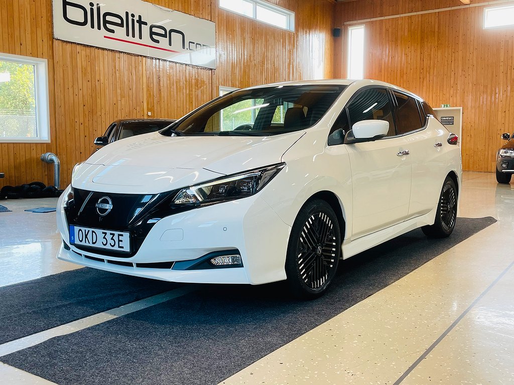 Nissan Leaf Tekna 40kWh 360-Kamera GPS BLIS Bose Rattvärmare