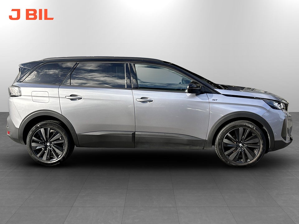 Bild på Peugeot 5008 GT Black Pack 1.2 PT 130hk Aut 7-SITS B-KAMERA CARPLAY