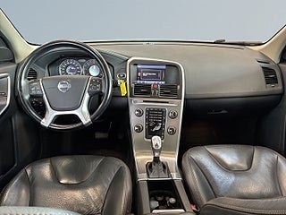 Volvo XC60 D4 AWD Aut Momentum S&V/Drag/Pano/Dvärm/Skinn/Krem bytt – bild 8