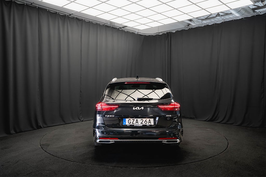 Kia Ceed Plug-in Advance Plus 2 PANO LÄDER DRAG KAMERA MOMS