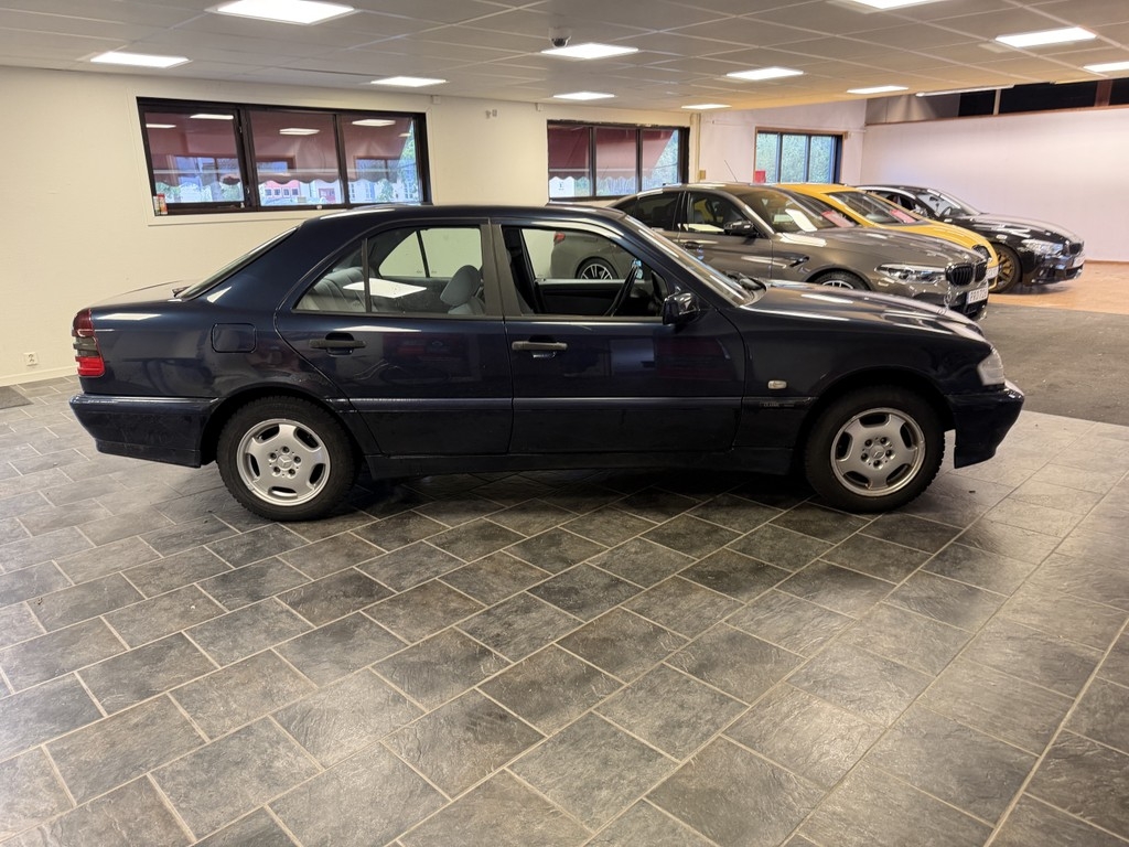 Mercedes-Benz C 180 2000, bild 3/10