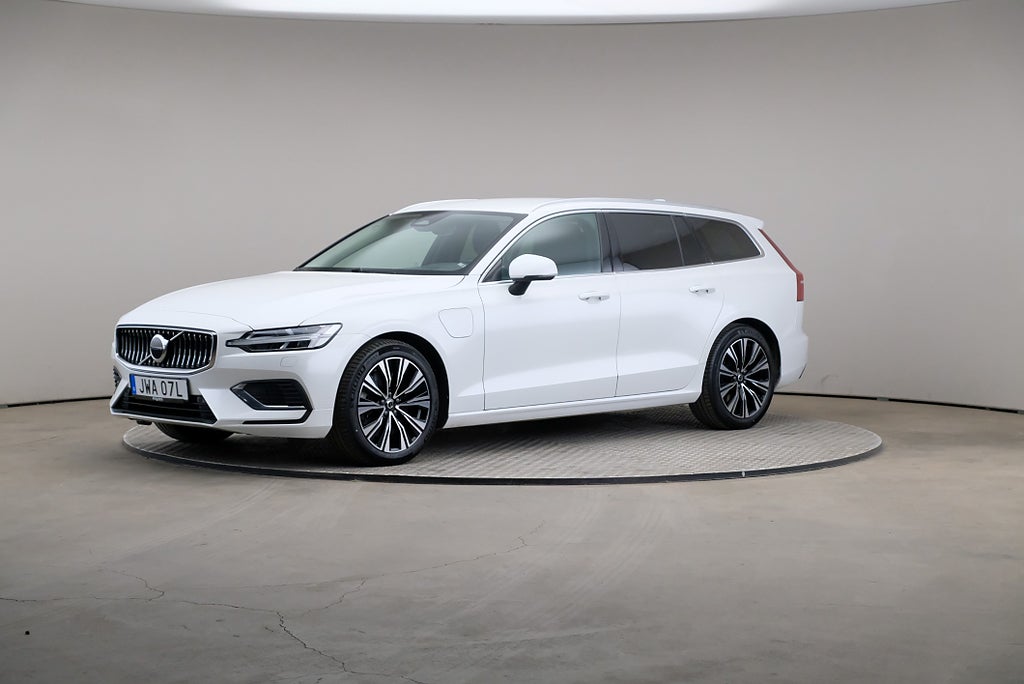 Volvo V60 Recharge T6 350hk AWD Core Edt Drag
