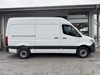 Transportbil - Skåp Mercedes-Benz Sprinter 13 av 22