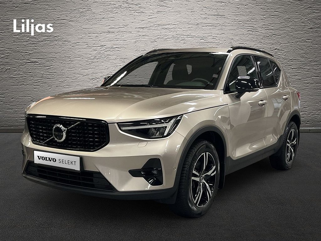 Volvo XC40 B3 FWD Bensin Plus Dark