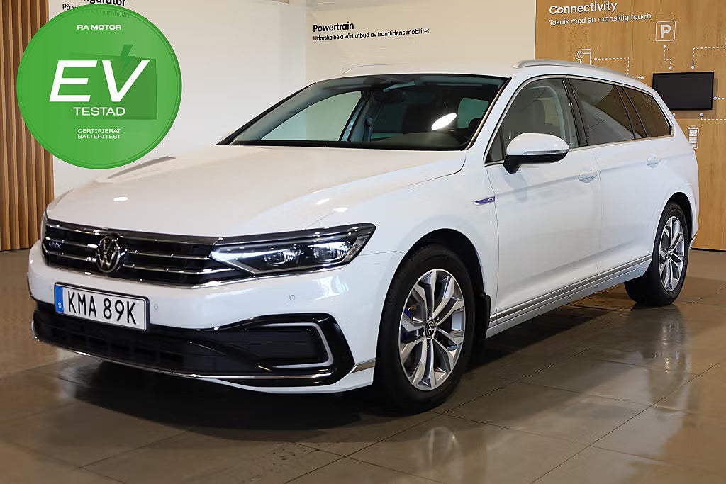 Volkswagen Passat Sportscombi GTE 1.4 TSI Drag Navi Kamera