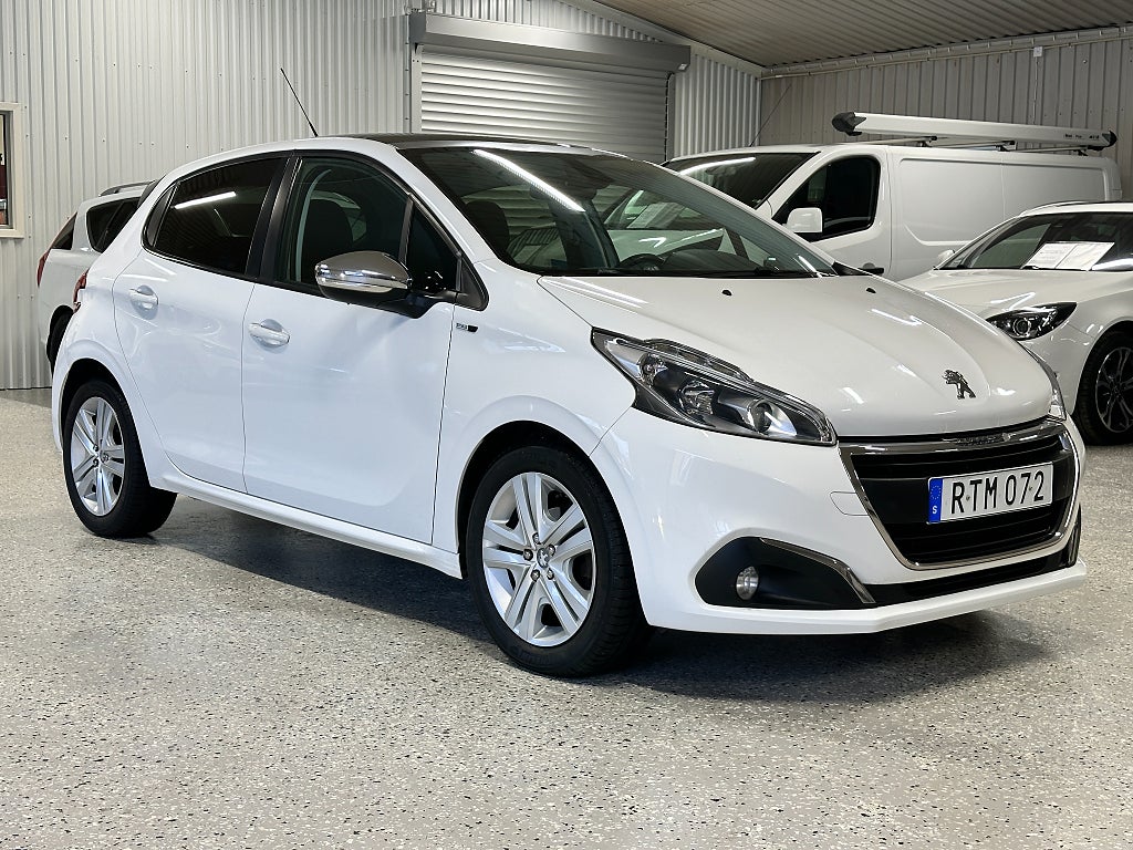 Peugeot 208 5-dörrar 1.2 PureTech STYLE Euro 6 Panorama Nyservad