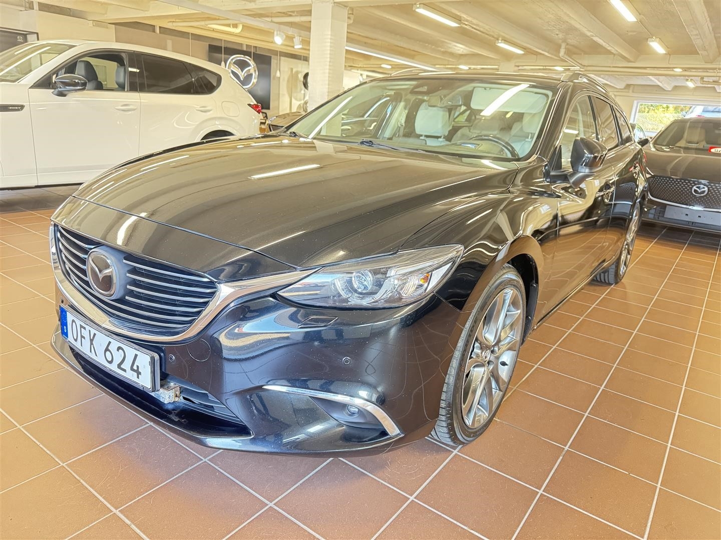 Mazda 6 Wgn AWD 175 hk Optimum 2016, bild 2/10