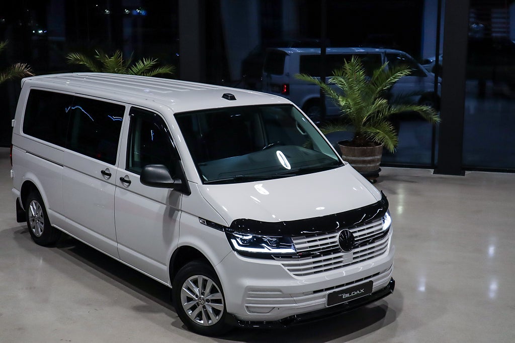 Volkswagen Caravelle LÅNG TDI 4M DSG P-VÄRMARE KAMERA DUBBLA DÖRRAR 9-SITS