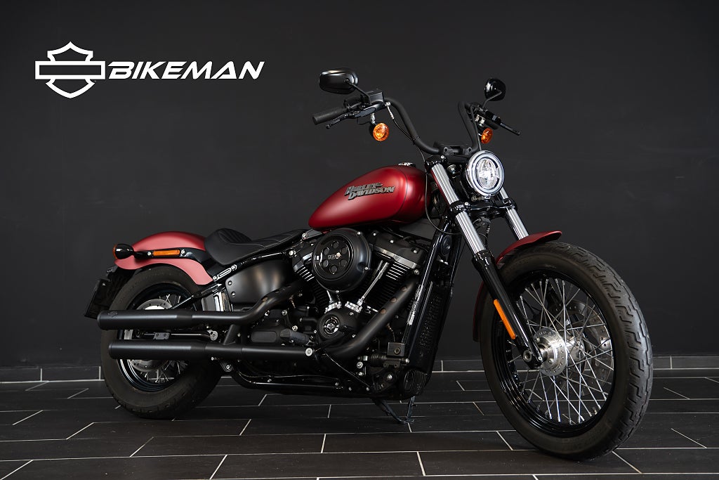 Harley-Davidson Street Bob V&H Eliminators 300 