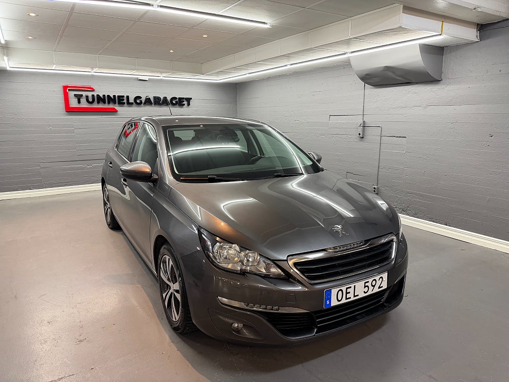 Peugeot 308 1.2 PureTech 110hk 5D Active Nyservad Nybesiktigad 