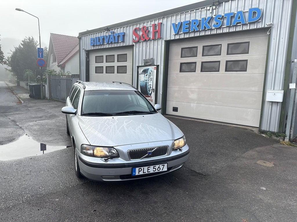 Volvo V70 2.4 Euro 4,Ny besiktad,Ny servad 