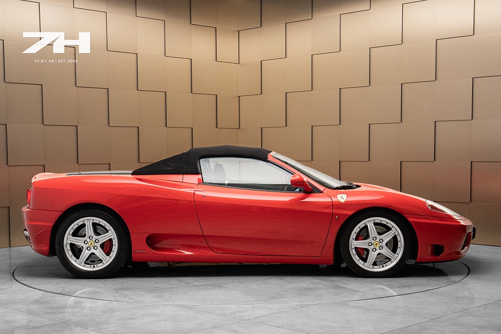 Ferrari 360 Spider F1 / 3829 mil / 3 Brukare