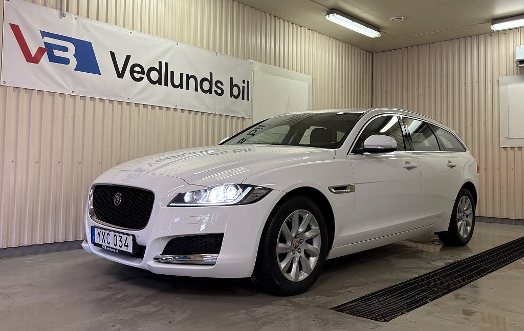 Jaguar XF 20d Sportbrake 180hk Euro 6 Värmare Signature 
