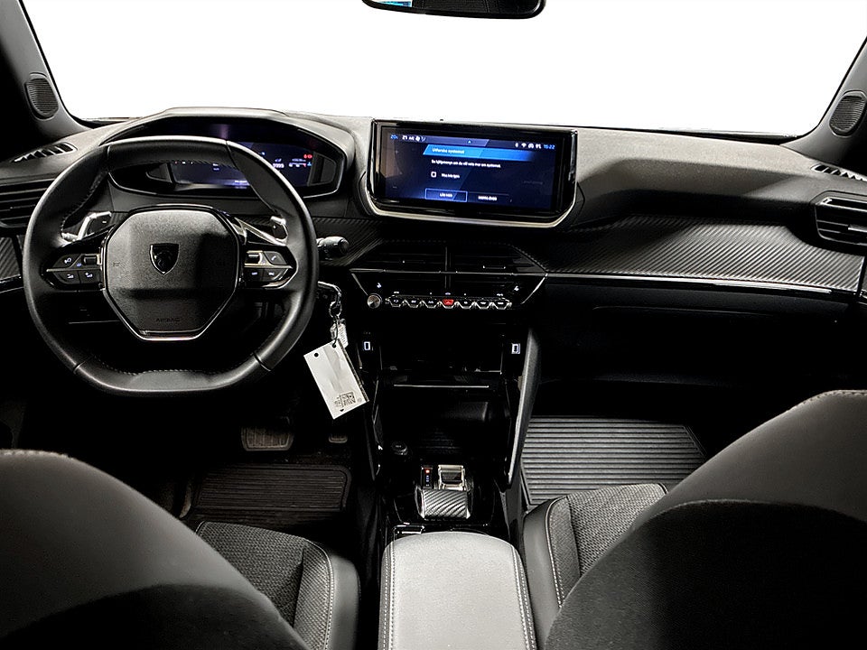 Bild på Peugeot 2008 Allure 1.2 PT 130hk B-KAMERA CARPLAY