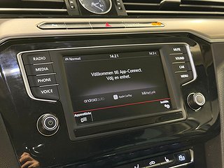 Kombi Volkswagen Passat 21 av 27