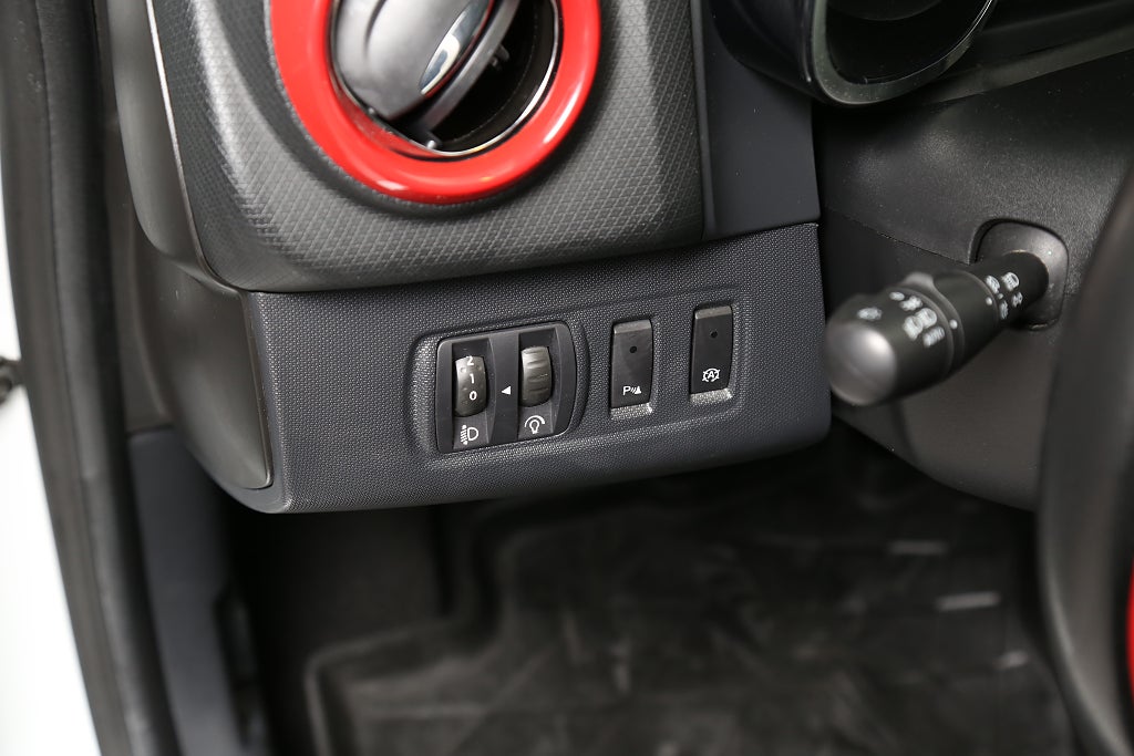 Renault Clio Energy IV TCe 90hk Dunamique Stylepaket 2014