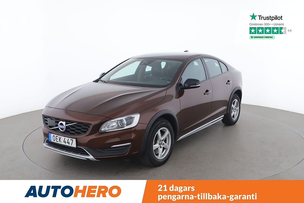 Volvo S60 Cross Country D4 Summum AWD / Värmare, VOC, ACC