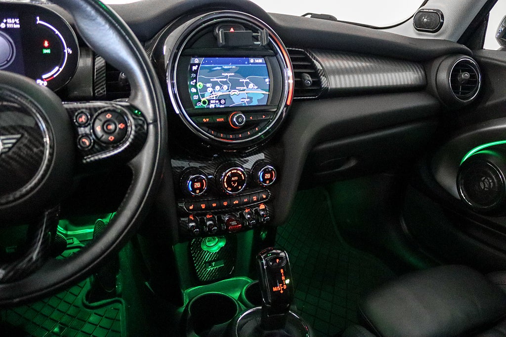 MINI Cooper S 3-dörrars DCT Chili II Panorama H/K Navi