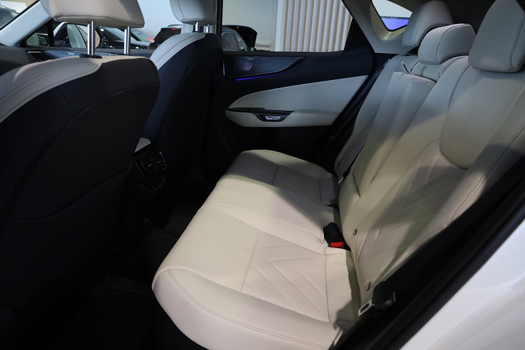 Lexus NX 350h AWD E-CVT Luxury Pano 360°Kamera Navi Head Up 2024