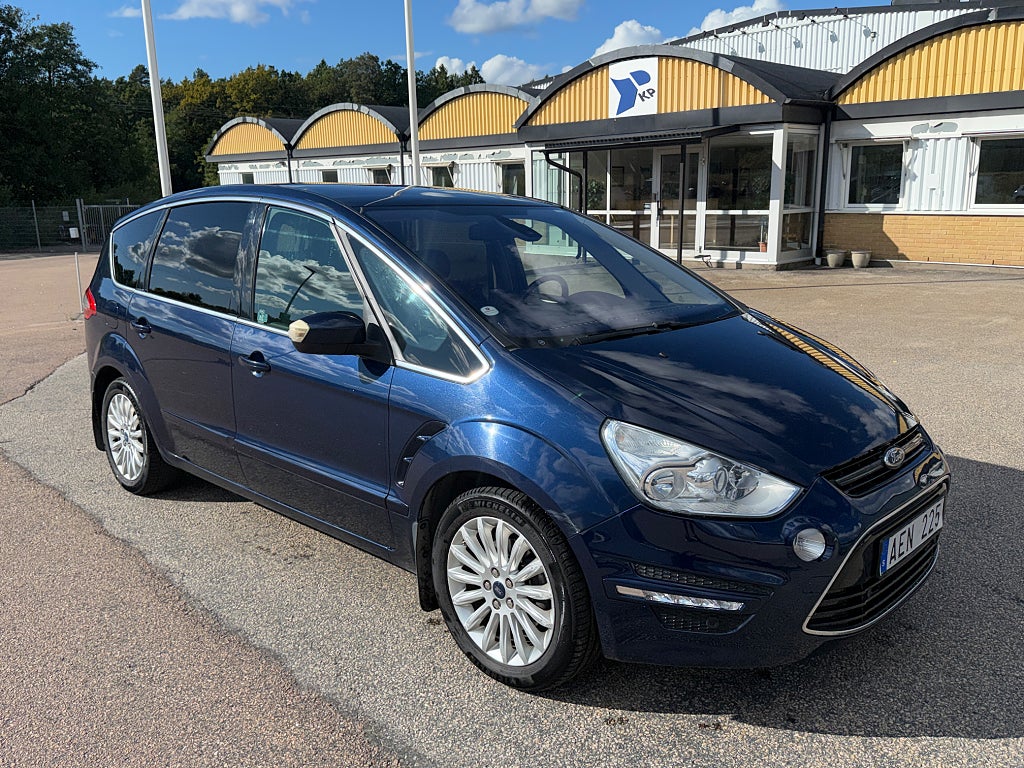 Ford S-Max 2,0 tdci Ny bes 7sits drag 290kr/Mån panoramatak 