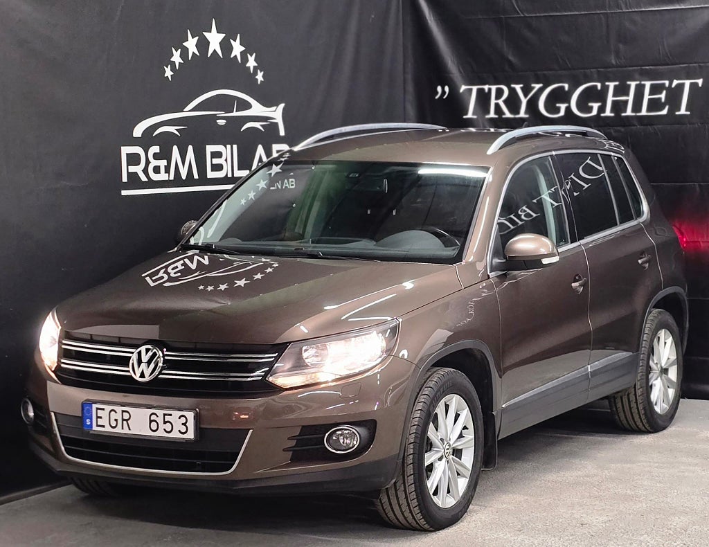 Volkswagen Tiguan 4WD, 1-ägare, Drag, B-kam, M-värme, Ny Serv!!!