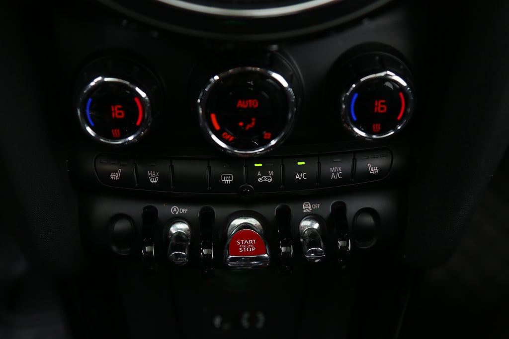 MINI Cooper S 192hk Automat 3-dörrars H/K Navi Läder Panorama 2015