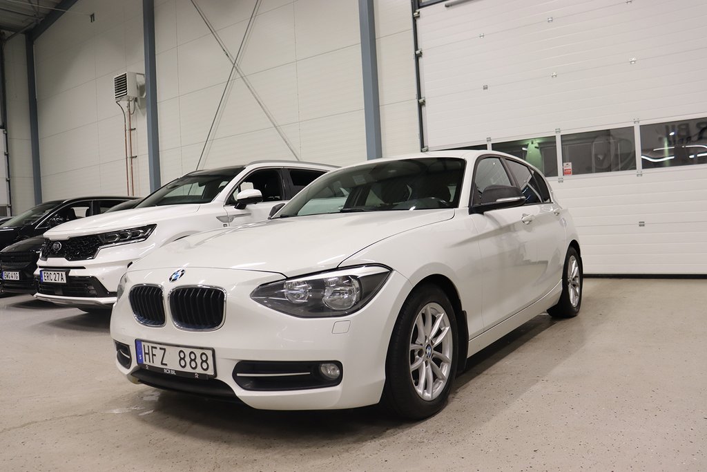 BMW 118 d Sport line Drag P-Sensorer M-Värm 143hk