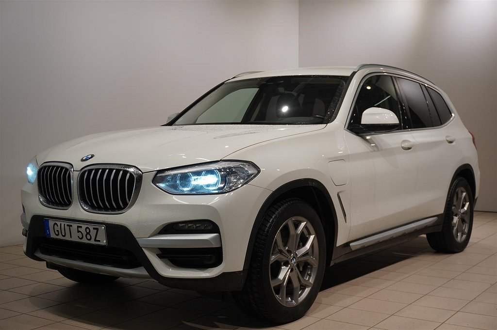 BMW X3 xDrive30e xLine Navi HiFi Rattvärme Drag 2.95% Ränta