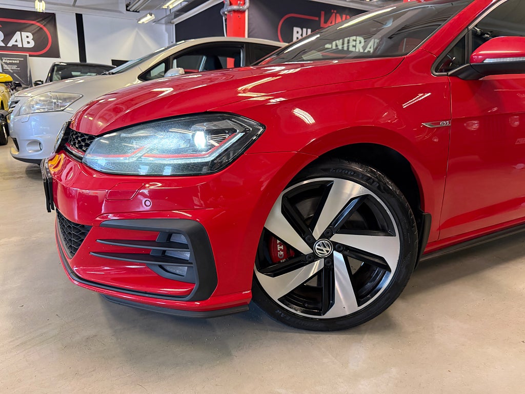 Volkswagen Golf 2018 - miniatyr 2
