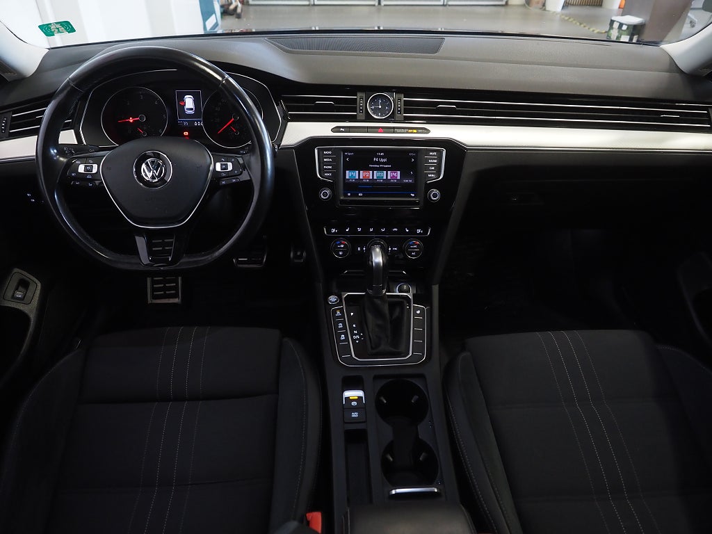 Volkswagen Passat Alltrack 2.0 TDI 190hk 4Motion | D-värm | Drag | Backkame 2017