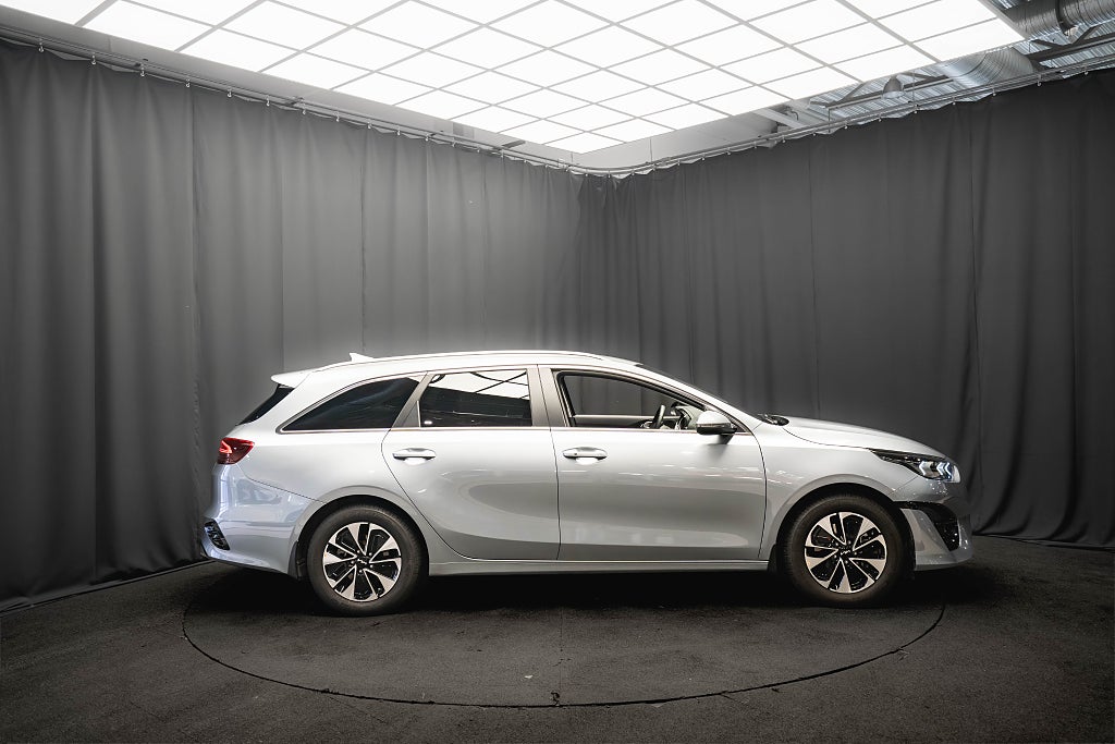 Kia Ceed Plug-in Advance KAMERA ADAPTIV-FART CAPRLAY MOMS