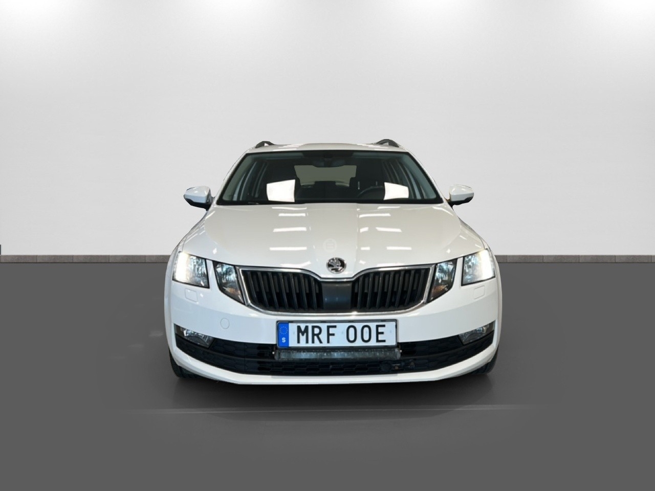 Skoda Octavia Kombi 1.6 TDI SCR Ambition 2019, bild 2/50