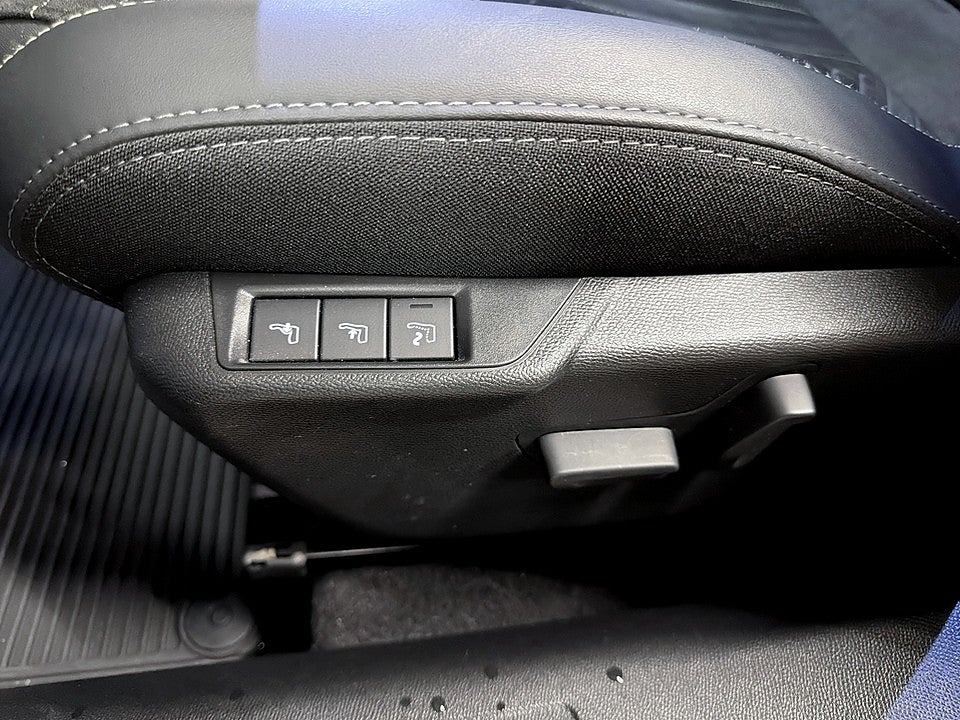 Bild på Peugeot 2008 GT 1.2 PT 130k Aut ELSTOL B-KAMERA NAVI