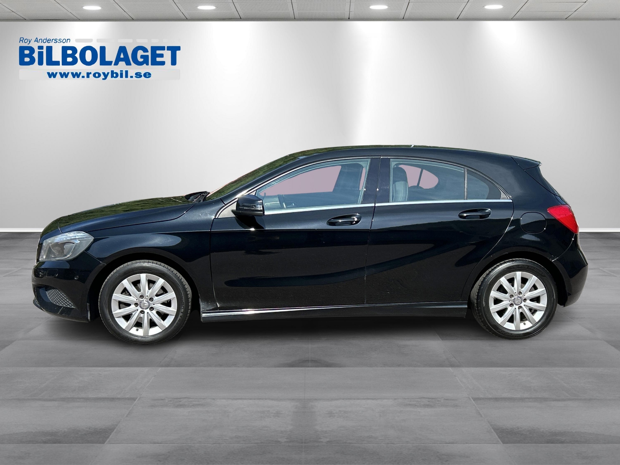 Mercedes-Benz A 180 Automat 2014, kuva 2/26
