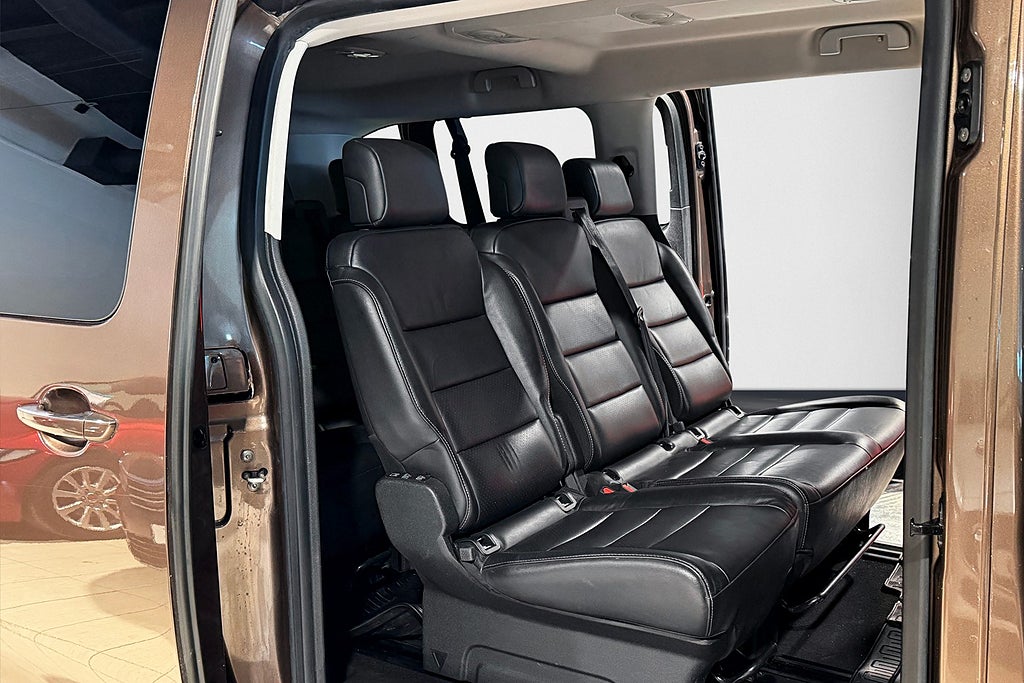 Toyota Proace Verso 2.0 177hk Premium 8-sits Teknikpkt Skinn Drag Nav B 2019