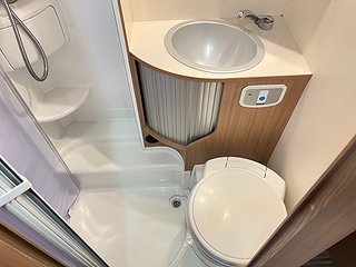 Husbil-halvintegrerad Sun Living LIDO M 45 SL 16 av 21